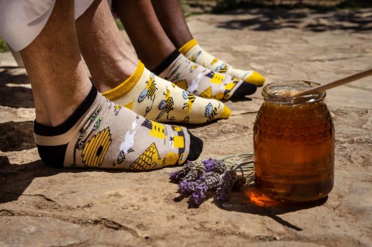 pszczoły miód - casual - Spox Sox - detal1.jpg