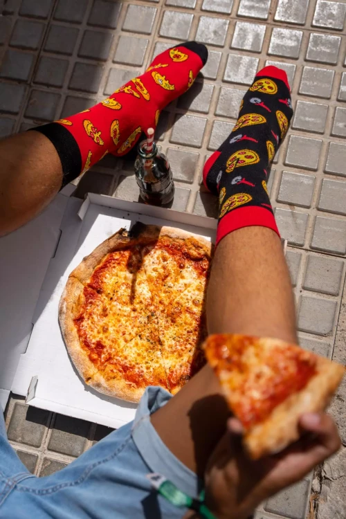 Pizza - kolorowe skarpetki - Spox Sox - detal 2.webp