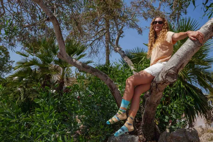 Skarpetki-nie-do-pary-hipopotam-kolorowe-skarpetki-SpoxSox-lookbook1.webp