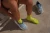 Skarpetki-do-biegania-fluo-sportowe-skarpetki-SpoxSox-detal.webp