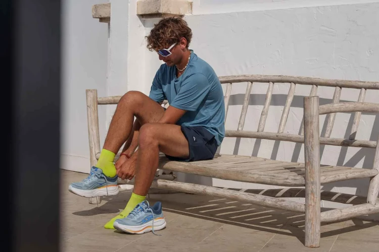 Skarpetki-do-biegania-fluo-sportowe-skarpetki-SpoxSox-lookbook4.webp