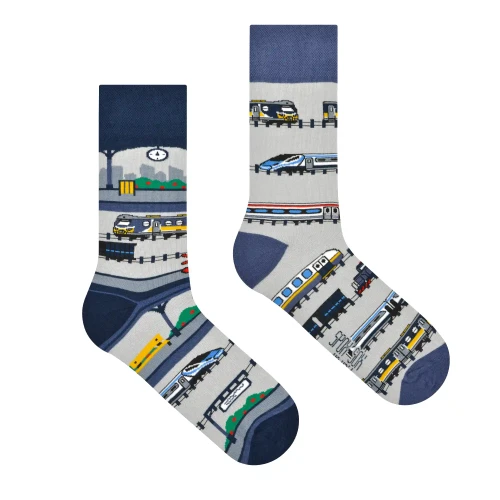 Pociagi-kolej- kolorowe skarpetki - Spox Sox.webp