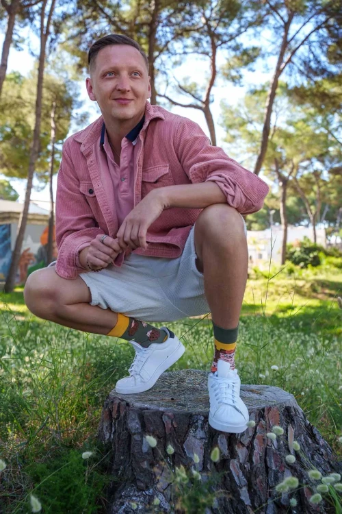 Jeże-Spox-Sox-kolorowe-skarpetki-lookbook.webp