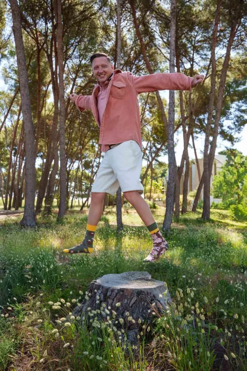 Jeże-Spox-Sox-kolorowe-skarpetki-lookbook1.webp