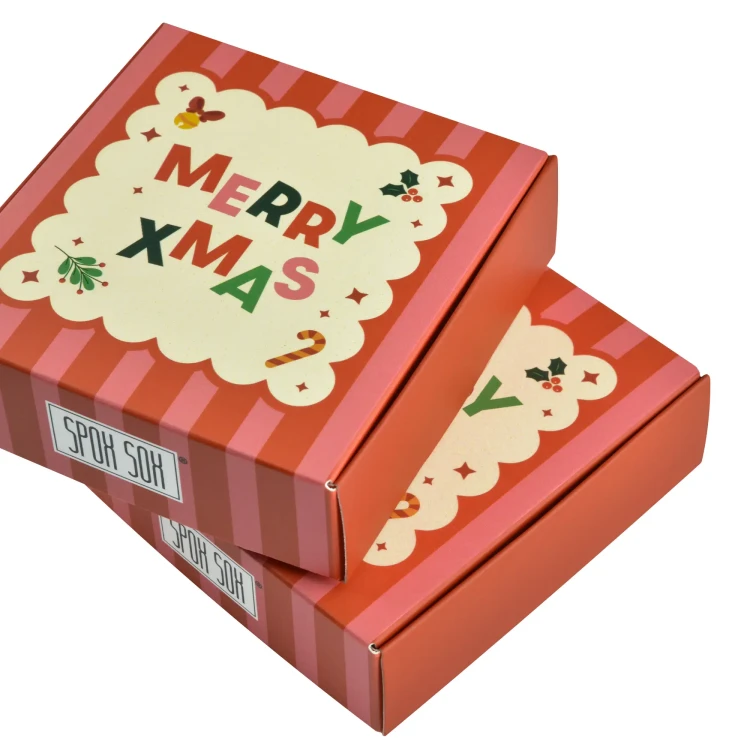 Pudelko-prezentowe-merry-xmas-swiateczne-detale.webp